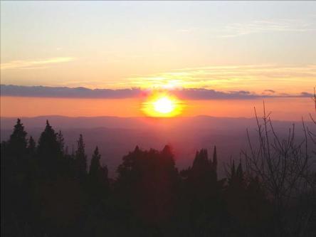 Le luci del tramonto dalla cima del Nerone