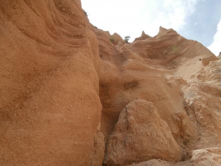 Lame Rosse, la Cappadocia dei Monti Sibillini nei colori autunnali