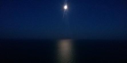 L'alba della luna piena al Conero: escursione con brindisi