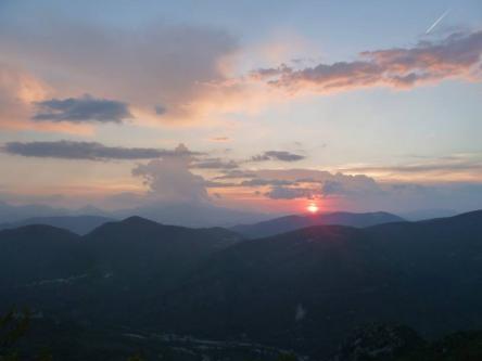 Escursione verso il tramonto sul Monte Revellone