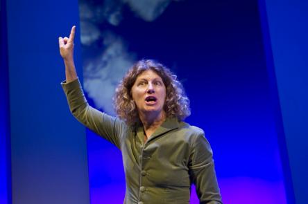 Angela Finocchiaro sul palco della Fenice con Open Day Angela Finocchiaro sul palco della Fenice con Open Day