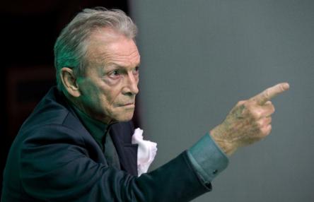 Umberto Orsini porta Pirandello a Senigallia Umberto Orsini porta Pirandello a Senigallia