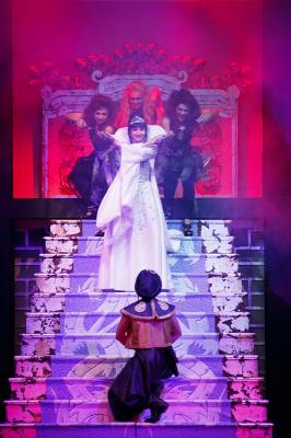 Lorella Cuccarini e' La Regina di Ghiaccio Lorella Cuccarini e' La Regina di Ghiaccio