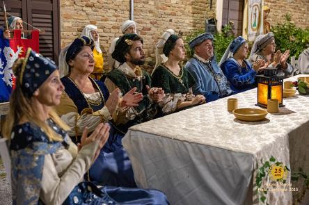 Tutto pronto per la Festa Castellana: Scapezzano si prepara alla 26esima edizione Tutto pronto per la Festa Castellana: Scapezzano si prepara alla 26esima edizione