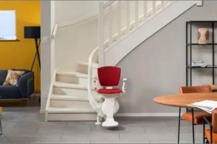 5 cose da sapere sul montascale per anziani 5 cose da sapere sul montascale per anziani