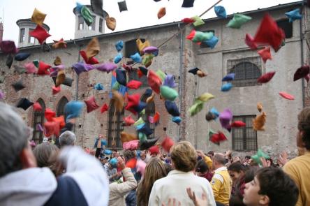 La Battaglia dei Cuscini