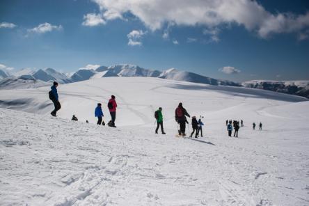 Con le ciaspole sulla neve ai Piani di Ragnolo