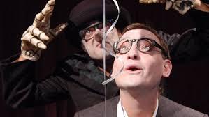 LA STORIA DI UN UOMO E LA SUA OMBRA (MANNAGGIA A' MORT)