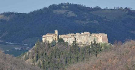 I CASTELLI DI POGGIO SAN ROMUALDO