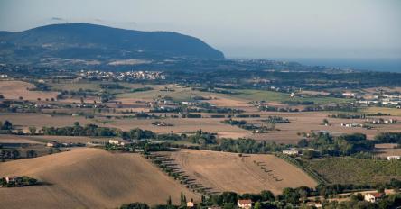 I colli dell'Infinito in e-bike