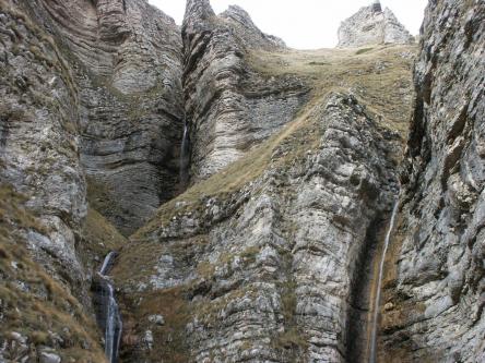 Appennino da scoprire: la cengia dei Fiumarelli
