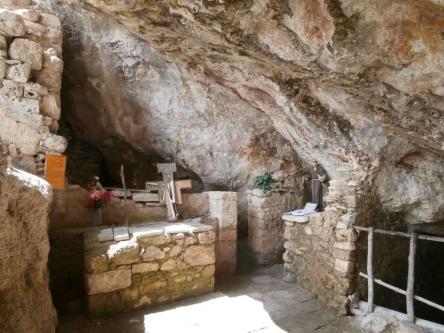 Messa del 4 ottobre nella Grotta dei Frati con escursione al Rio Vallone e Anello delle Carbonaie