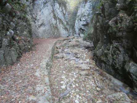 Dalla Gola dell'Infernaccio all'Eremo di san Leonardo