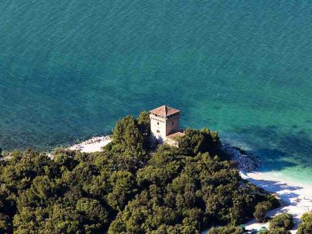 Tra Boschi e Falesie. I Panorami Dal Monte Conero