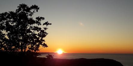 Equinozio d'autunno: l'ultimo tramonto d'estate sul Monte Conero