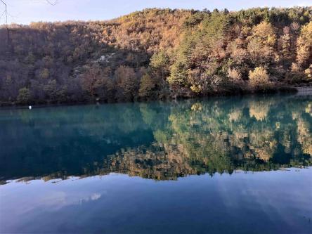Il lago di Boccafornace e i castagneti di Pievebovigliana