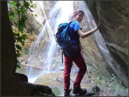 In un mare di roccia arenaria: anello dei borghi del Ceresa.