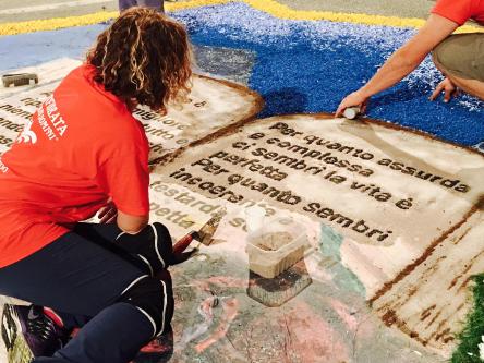 A Castelraimondo il rito dell’Infiorata, tra petali e sapori