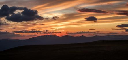 Tramonto e luna piena da Ragnolo