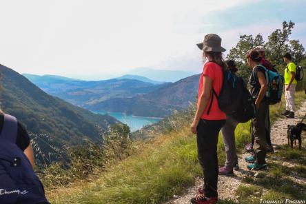 Tra boschi e praterie, al tramonto e cena in Rifugio