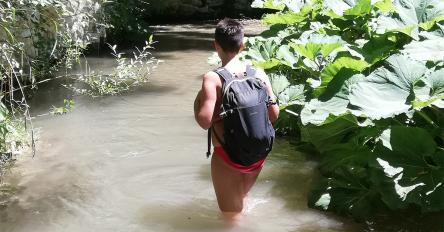 Acqua-Trekking nel fiume Fiastrone