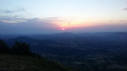 Il tramonto dalla cima del Monte Nerone