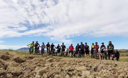 E-MTBIKE GOLA DI FRASASSI: NEL REGNO DELL’AQUILA TRA ABBAZIE MILLENARIE E ANTICHI BORGHI