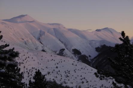 Ciapole ai piedi per l'ultimo tramonto del 2021