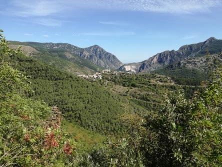 Sentiero dell'Aquila e Monte di Frasassi