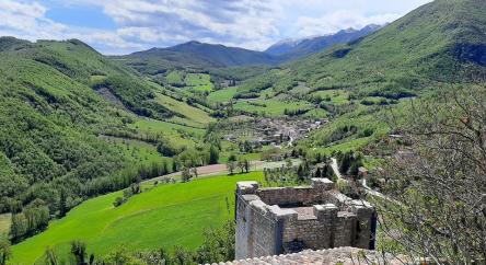 Dalla Rocca di Montalto alla Grotta dei Frati
