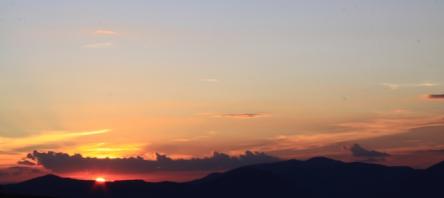 Escursione al tramonto e cena in rifugio, sotto le stelle