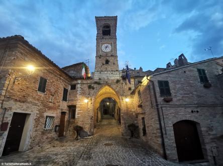 COME LE MUOVE IL VENTO