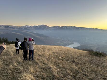 Tramonto dal Fiegni, stelle e cena in Rifugio