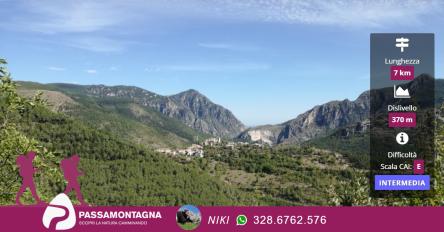 Il Sentiero dell'Aquila che domina Frasassi