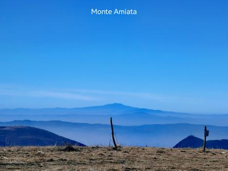 Monte Tolagna: vita d'appennino e picnic di montagna