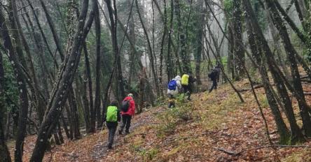 Da Cagli alla Vetta del Monte Petrano