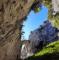 Pian dell'Acqua e Fondarca: cascate ed archi di roccia del Nerone